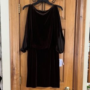 Jessica Simpson velvet like dress nwt size medium express